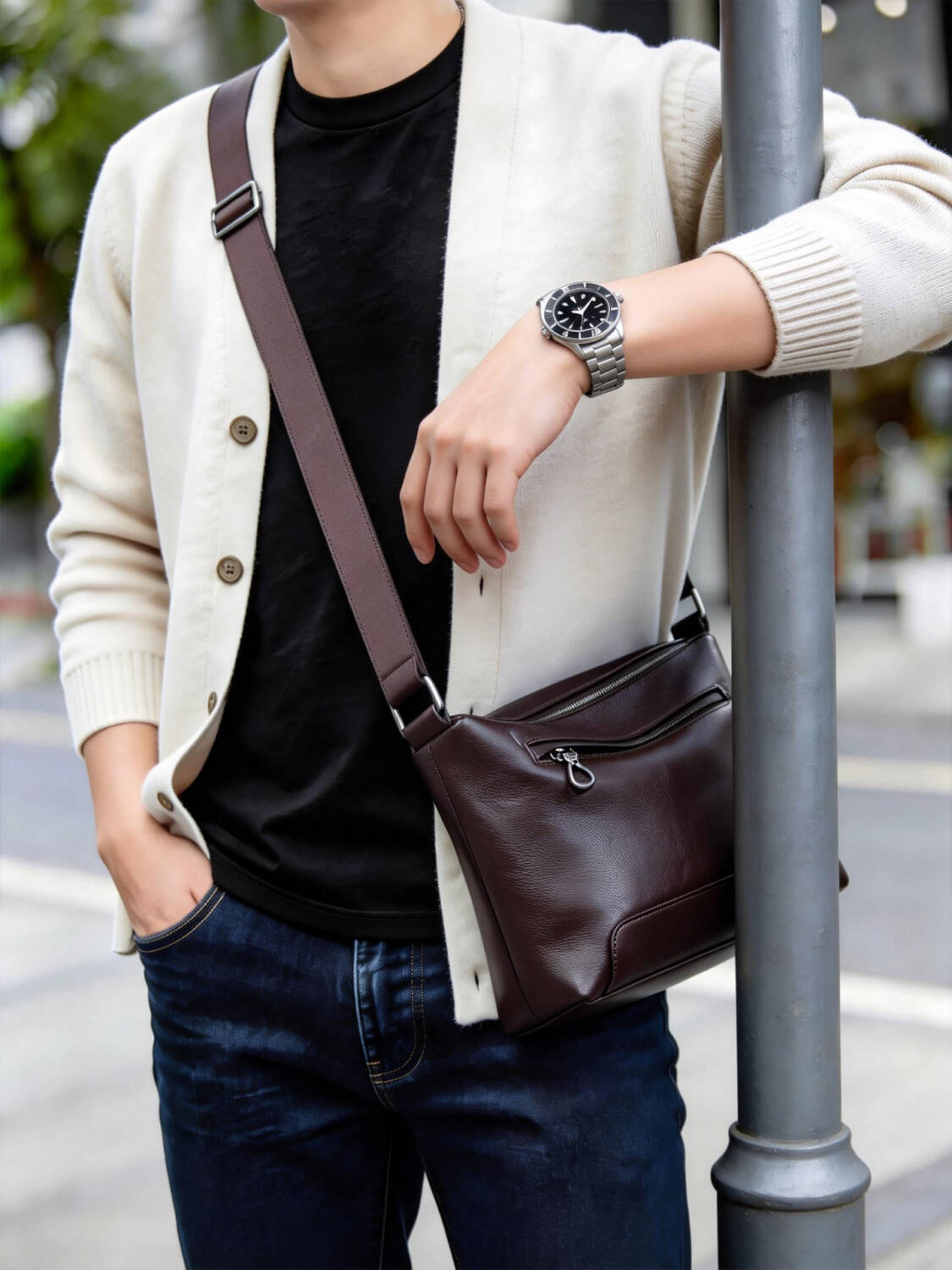 Minimal Soft Leather Crossbody Bag Large Capacity Daily Shoulder Tote Bag - Image 1